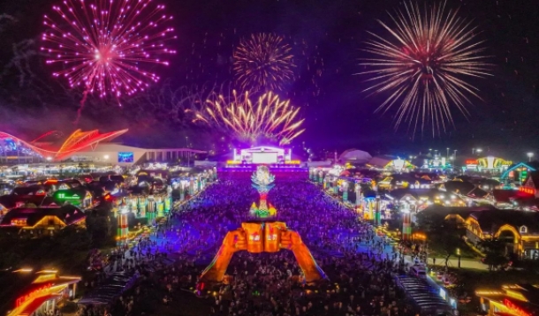 開(kāi)啟“歡動(dòng)”模式！第34屆青島國(guó)際啤酒節(jié)在金沙灘啤酒城盛大開(kāi)幕